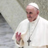 Papa Francesco: a Santa Maria Maggiore centinaia di fedeli in coda per rendere omaggio